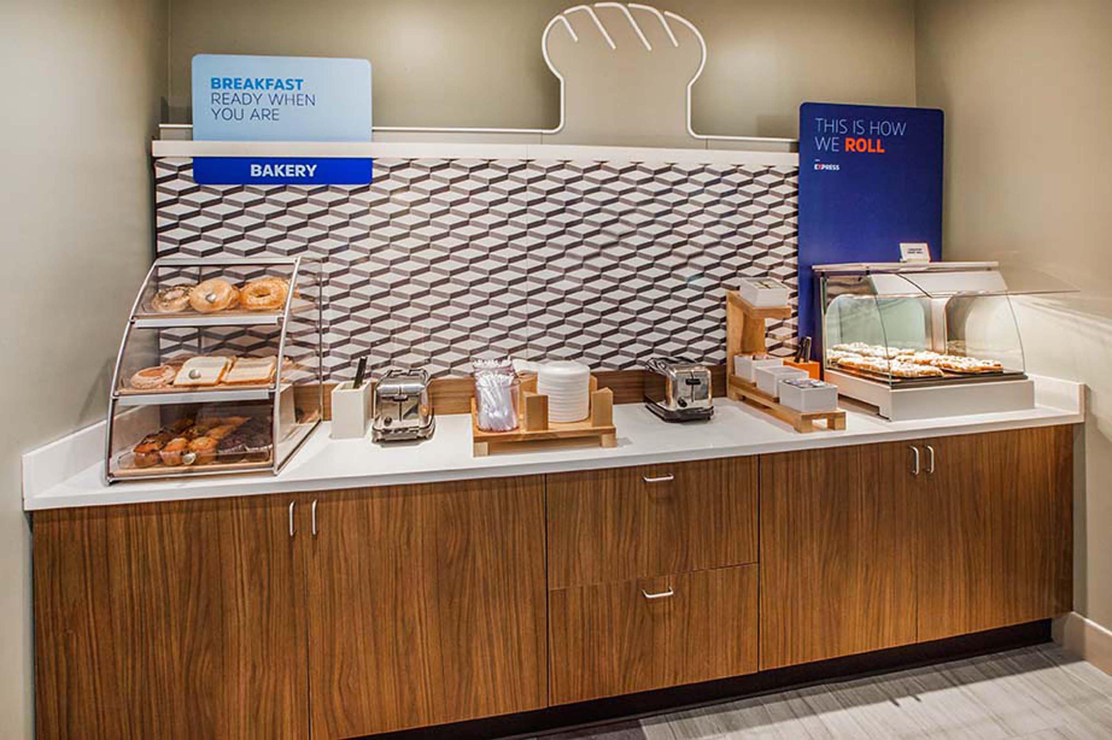 Holiday Inn Express Hotel & Suites Livingston Eksteriør billede